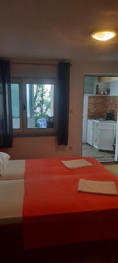Vila Doris Hotel Baška Voda Kamer foto